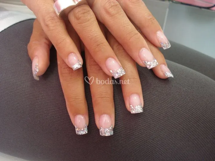 Uñas acrílico plata de Luxury Nails | Fotos Uñas acrílico plata de Luxury Nails | Fotos
