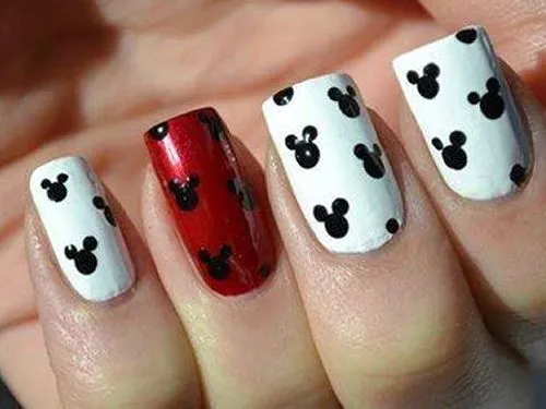 Uñas decoradas con Mickey Mouse | Nail Art | Pinterest | Mickey ...