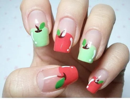 Marina: Ideas fáciles para decorar tus uñas