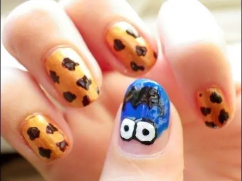 Uñas monstruo de las galletas - cookie monster nails - YouTube