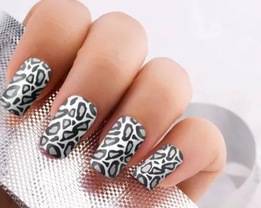 uñas nails animal print design diseño blanco white negro black ...