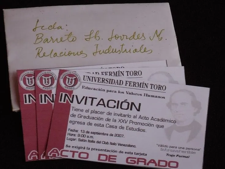 UNIVERSIDAD FERMIN TORO.INVITACIONES FIESTA DE GRADUACION ...
