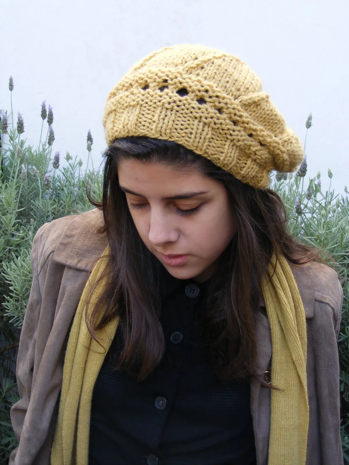 Urdiendo tramas: Today: Berets / Hoy: Boinas