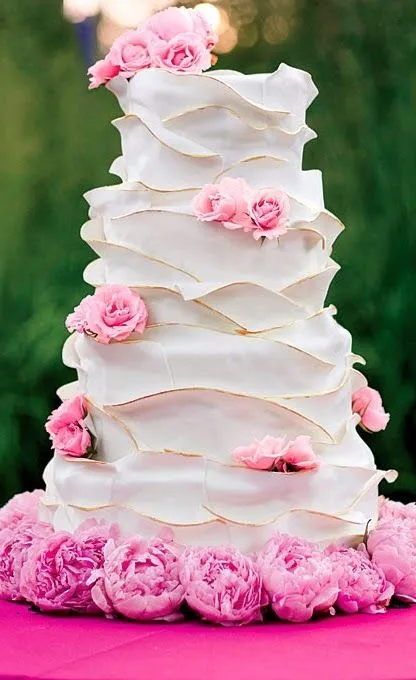 Vaporoso pastel con rosas. Tartas originales. | Ideas y material ...