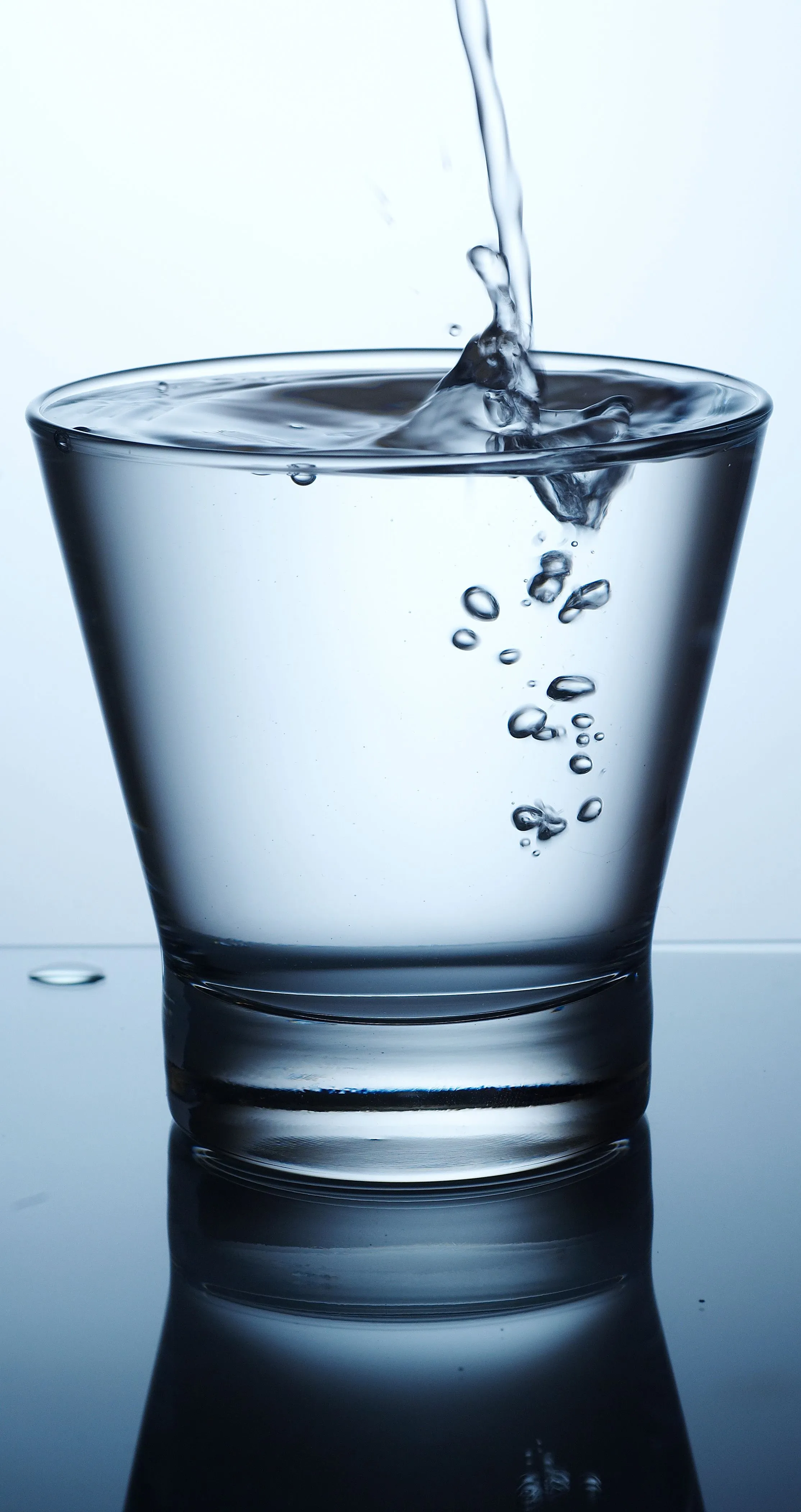 El vaso de agua. | Juan Manuel Olmos Suárez's Weblog