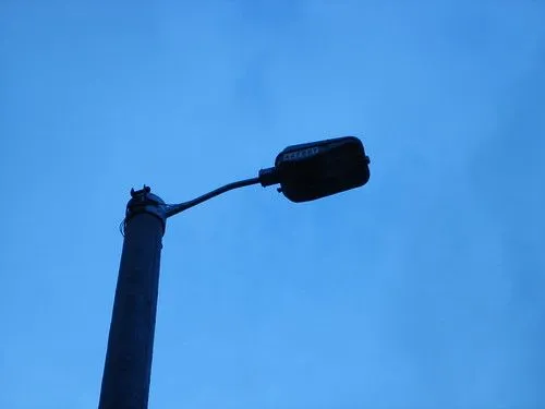 Venezuela busca la instalación de postes de luz que funcionen con ... Venezuela busca la instalación de postes de luz que funcionen con ...