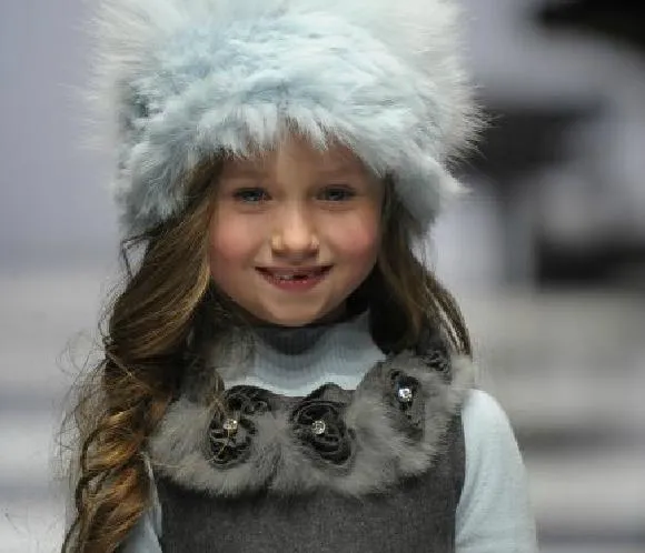Vestidas como mamá: Prendas de invierno con pedrería para niñas ...