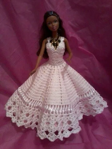 Vestido de crochê para barbie | Barbie, Barbie Dress and Barbie ...