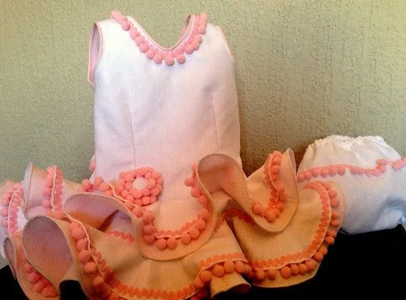 Vestido flamenca bebe, realizado en piqué blanco y rosa, combinado ...