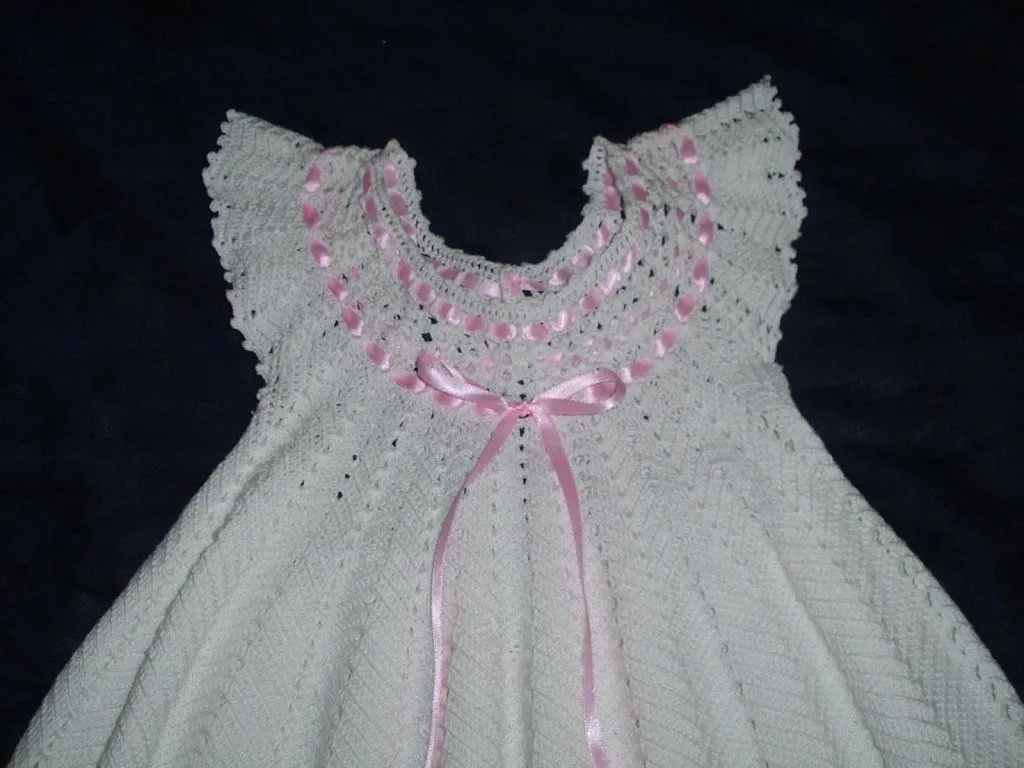 Vestido de ni?a tejido en crochet | Aprender manualidades es ...