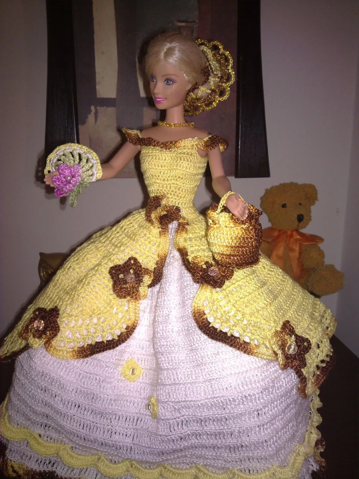 Vestidos para muñecas en crochet - Imagui