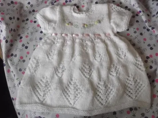 Como hacer vestidos de bebé tejidos a dos agujas - Imagui | TEJIDO ...