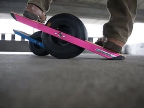 Video: Nuestra experiencia con la patineta eléctrica Onewheel ...
