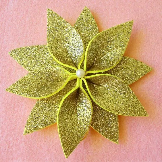Vídeo tutorial para aprender cómo hacer flores navideñas con foami ~ Solountip.com Vídeo tutorial para aprender cómo hacer flores navideñas con foami ~ Solountip.com