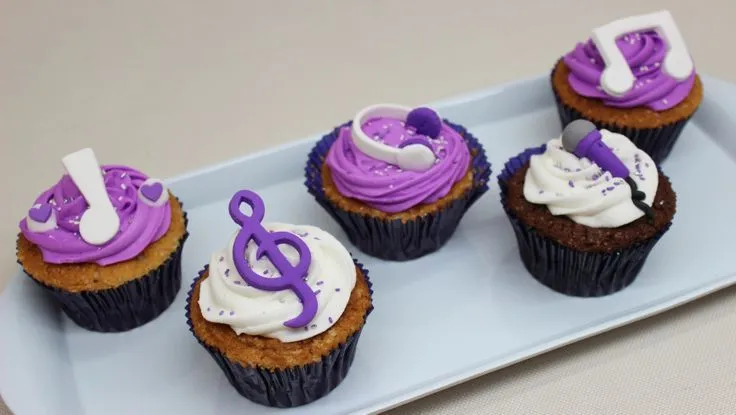 Violetta Cupcakes by Violeta Glace | Violetta Cakes | Pinterest