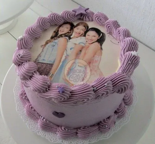 Violetta torta - a photo on Flickriver
