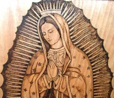 Virgen de Guadalupe Pirograbada andymuerto - Artelista.com