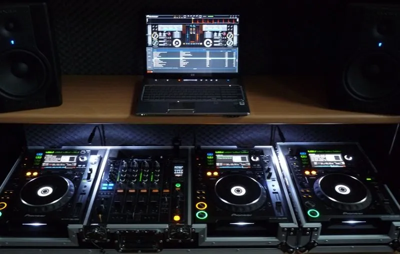 VIRTUAL DJ SOFTWARE - How to connect two CDJ2000 with Virtual DJ 7 ?