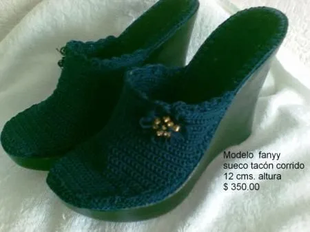 Zapatillas tejidas en crochet - Imagui | hermosas carteras tejidas ...