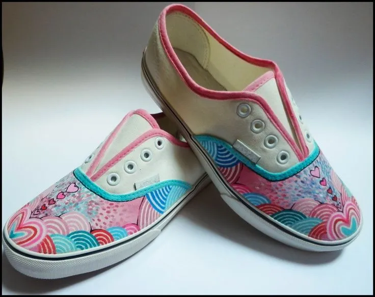 Zapatillas tipo Vans pintadas a mano | Custom Sneakers | Pinterest ...