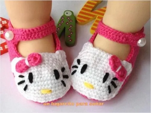 Zapatitos en Crochet para Bebe - Hello Kitty | RedGage