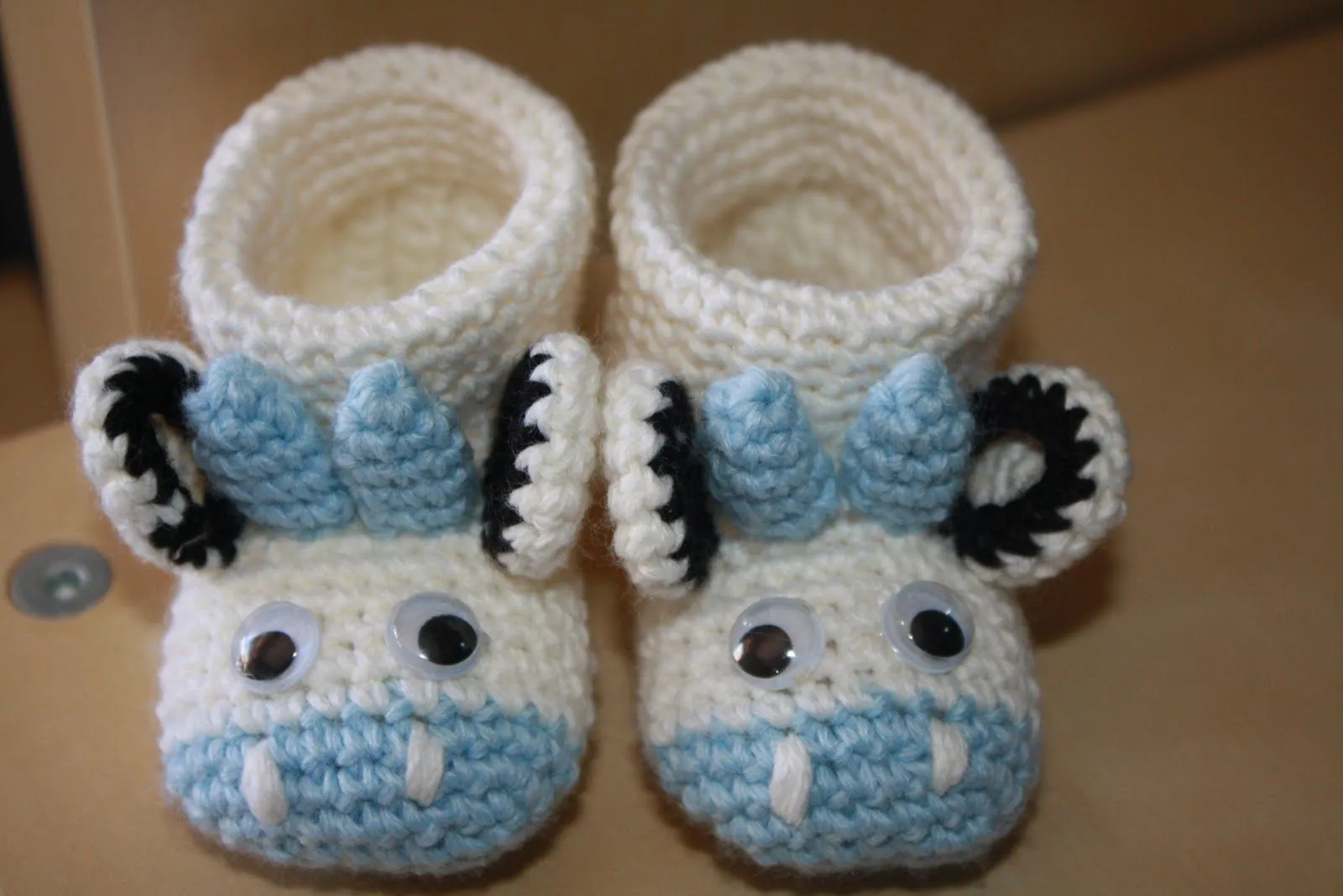 EL RINCON DE MERY: zapatitos bebe a crochet
