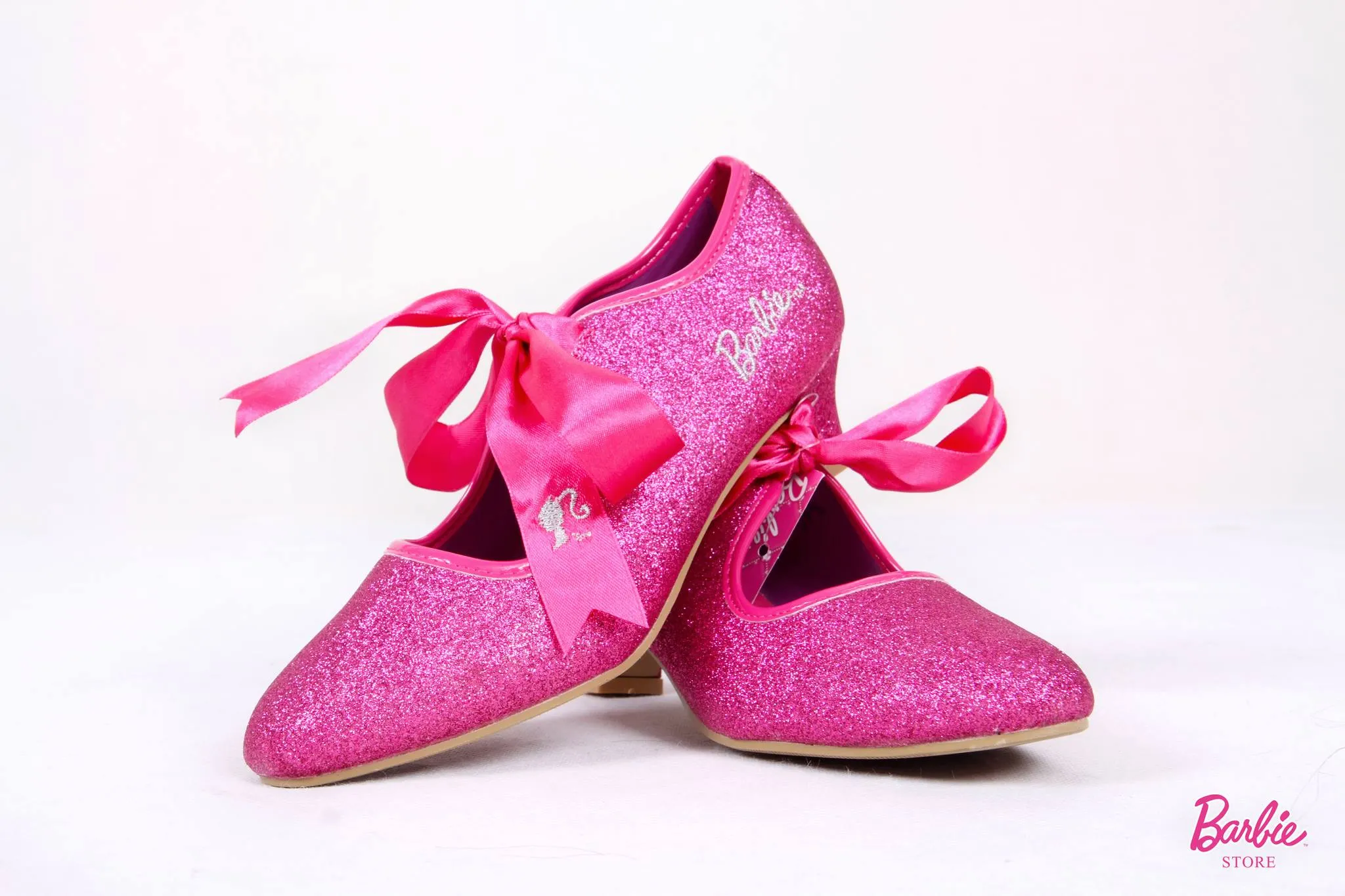 Zapatos de Barbie para las niñas más presumidas | Una vitrina ...
