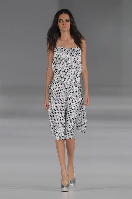 080 Barcelona FW: Shipper/Arqués, vestidos 3D | Stilo