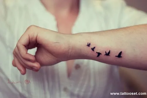 10 diseños de tatuajes de pájaros para mujeres ~ Fotos de Tatuajes 10 diseños de tatuajes de pájaros para mujeres ~ Fotos de Tatuajes