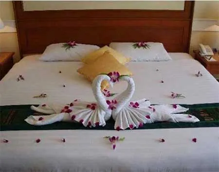 10 ideas para decorar la cama en San Valentín. | Mil Ideas de ...