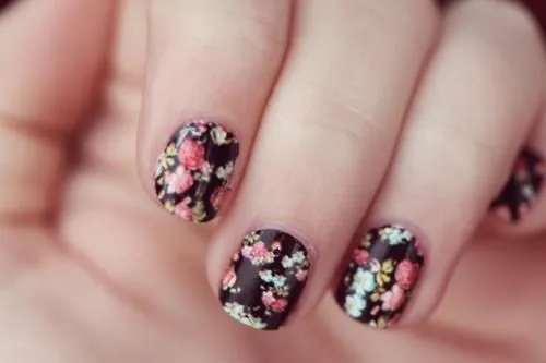 Los 10 más lindos diseños de flores para tus Uñas y usarlos en el ...