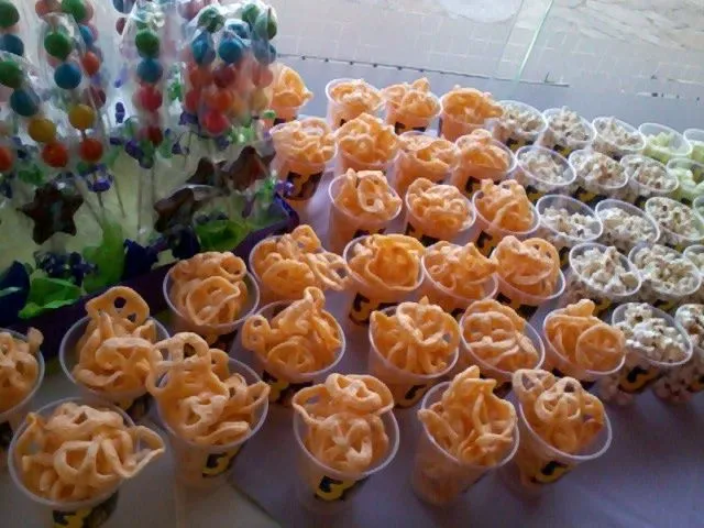 100 Brochetas de Diversos dulces, 25 de Chicle, 25 Sugus, 25 ... 100 Brochetas de Diversos dulces, 25 de Chicle, 25 Sugus, 25 ...