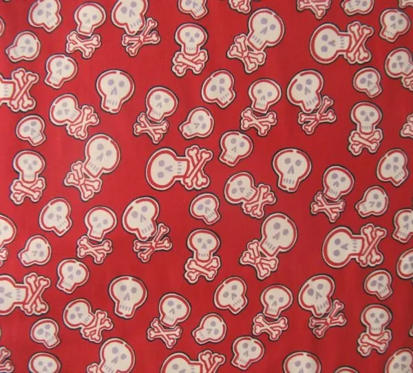 Calaveras Bonitas' on red