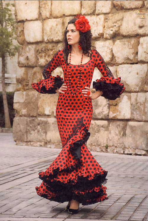 12 Hermosos vestidos tradicionales de diferentes partes del mundo ... 12 Hermosos vestidos tradicionales de diferentes partes del mundo ...
