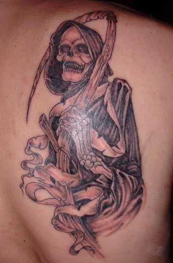 12 originales diseños de tatuajes de la Santísima Muerte ... 12 originales diseños de tatuajes de la Santísima Muerte ...