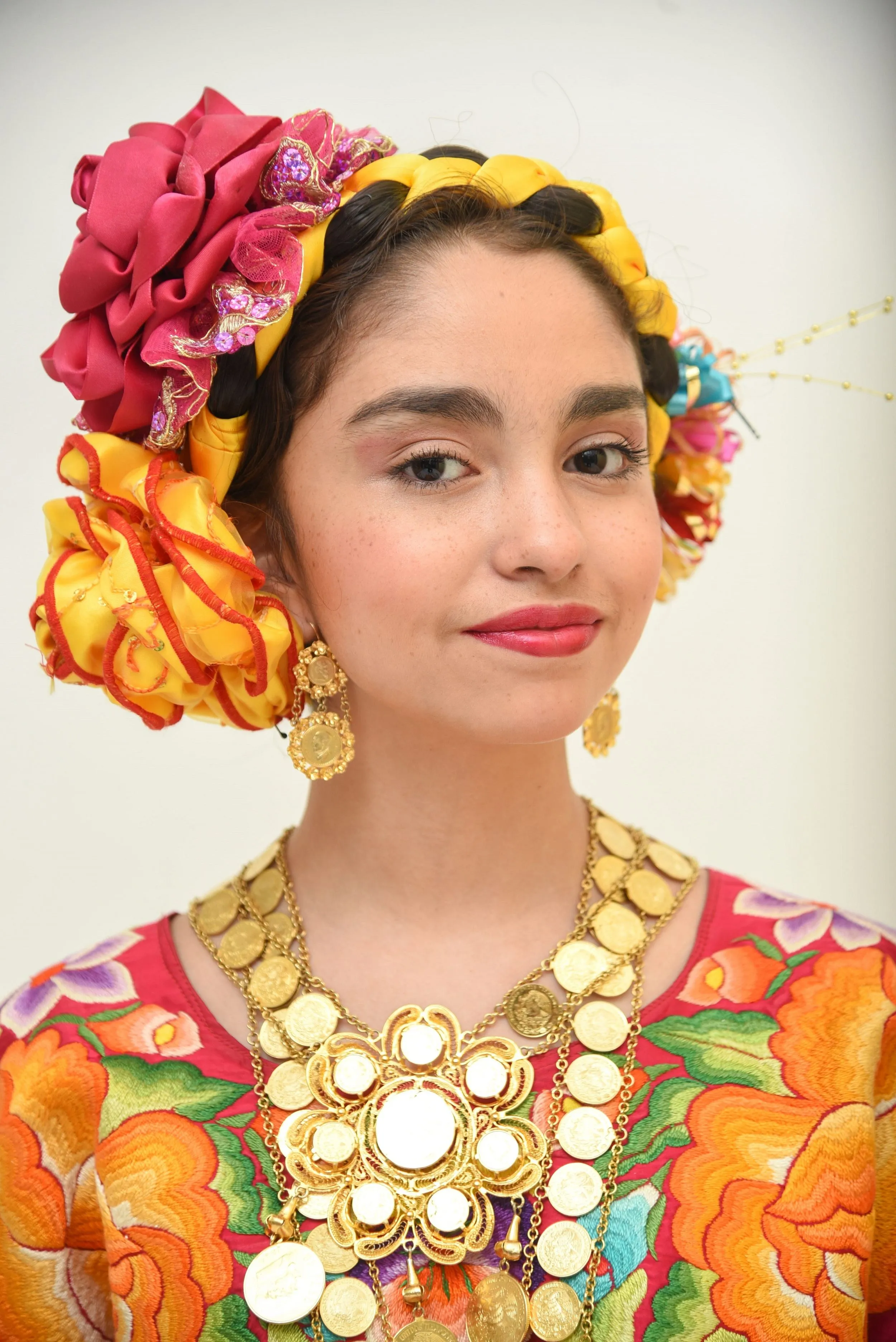12 peinados mexicanos para sentirte orgullosa de tus raíces | All Things Hair MX 12 peinados mexicanos para sentirte orgullosa de tus raíces | All Things Hair MX