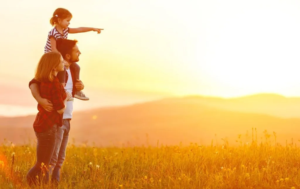 12 poemas sobre la familia, madres, padres e hijos 12 poemas sobre la familia, madres, padres e hijos