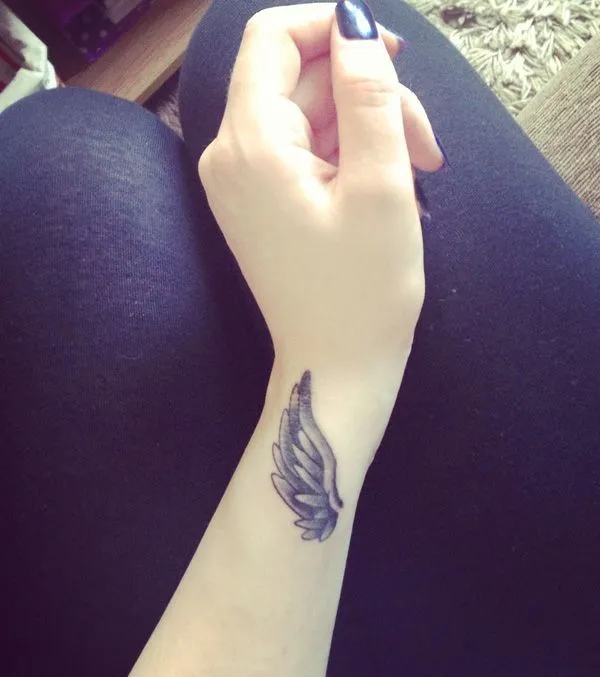 13. alas de ángel - 32 tatuajes muñeca inspiradora... → Lifestyle 13. alas de ángel - 32 tatuajes muñeca inspiradora... → Lifestyle
