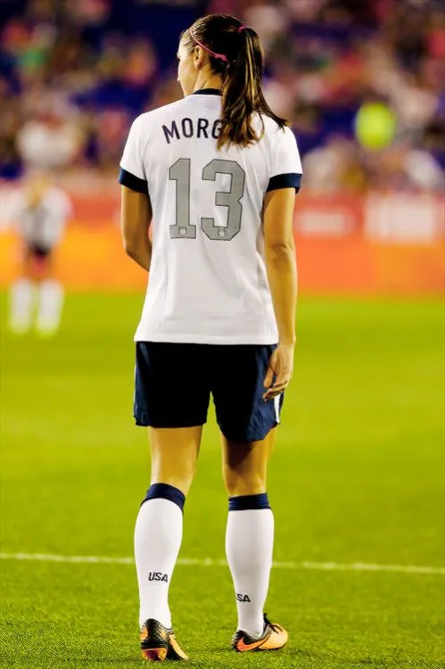 13 - FÚTBOL FEMENINO