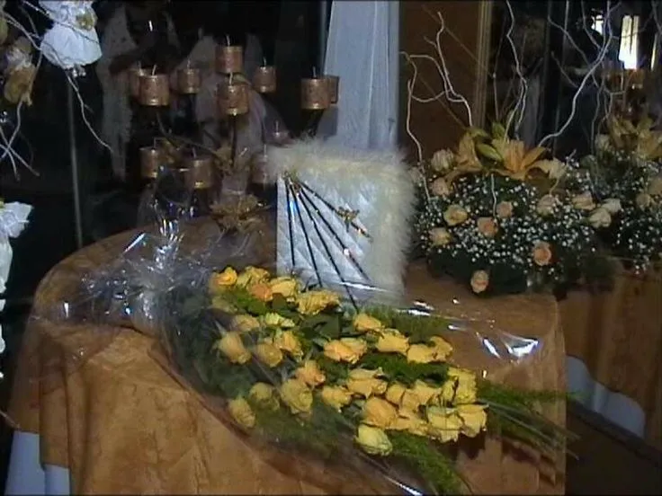 Las 15 Rosas, centros de mesa..Toda Decoracion con Rosas ... Las 15 Rosas, centros de mesa..Toda Decoracion con Rosas ...