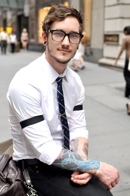 15 Tipos de HOMBRES que deberías conocer en el 2015 - 15 Tipos de HOMBRES que deberías conocer en el 2015 -