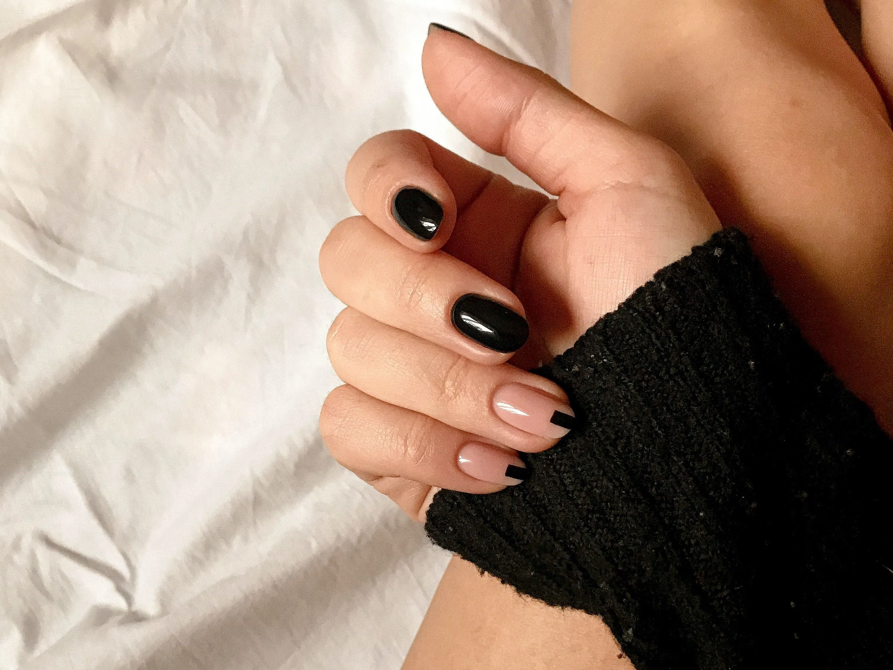 15 uñas negras decoradas, la manicura para dar en el blanco | Belleza 15 uñas negras decoradas, la manicura para dar en el blanco | Belleza