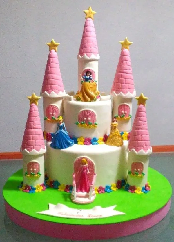 17 mejores ideas sobre Tartas Castillo De Princesa en Pinterest ...