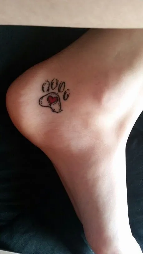 17 mejores ideas sobre Tatuajes De Huella De Pata en Pinterest ... 17 mejores ideas sobre Tatuajes De Huella De Pata en Pinterest ...