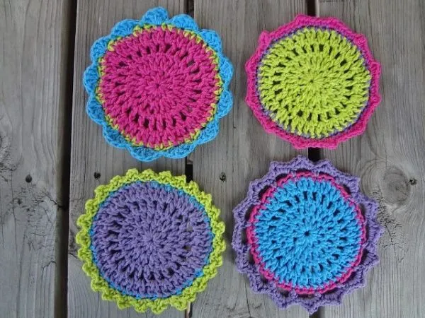 20 Mejor círculo de Crochet patrones: Mandalas, Tapetes, Posavasos ...