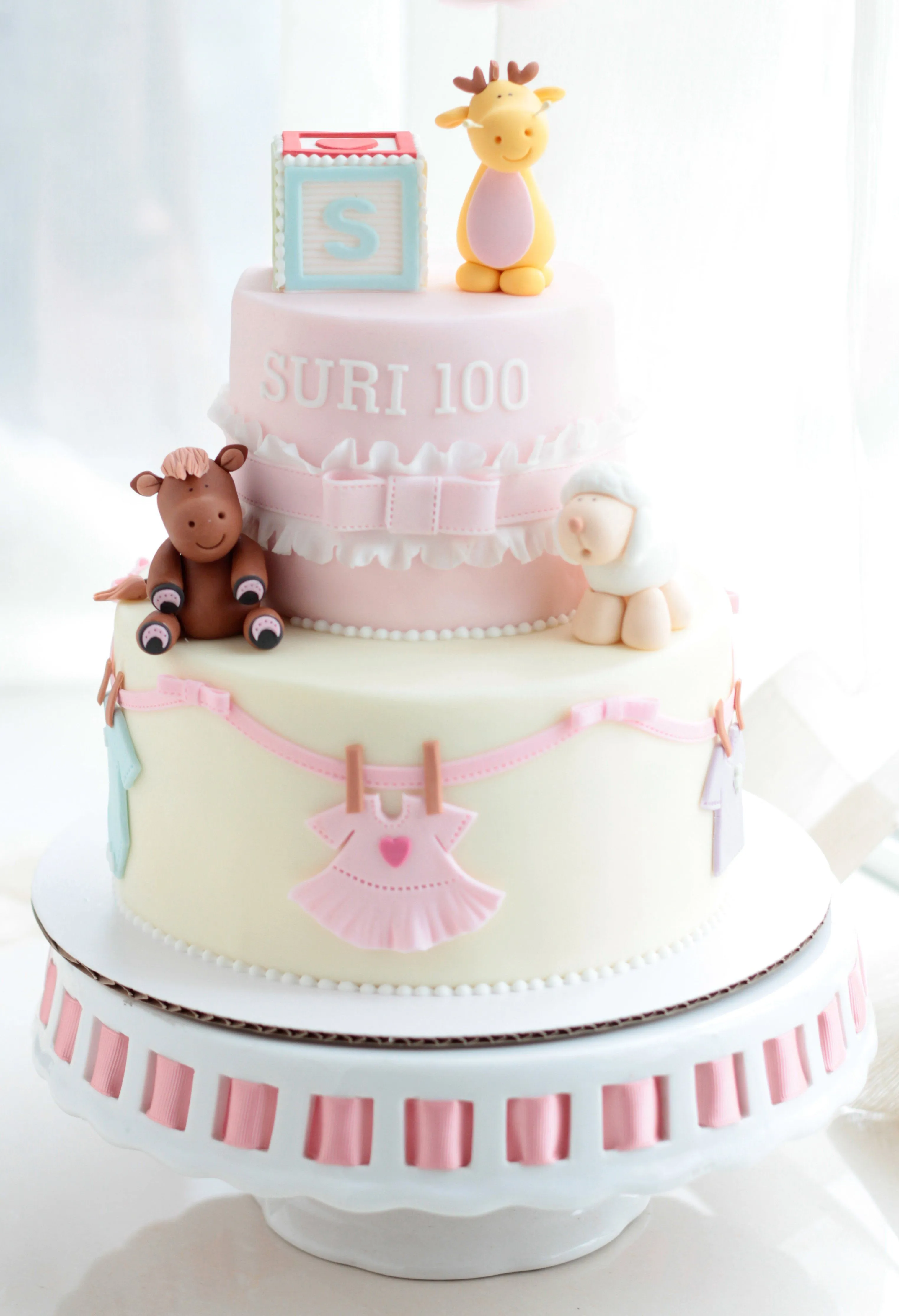 20 Deliciosos y divertidos pasteles para un baby shower