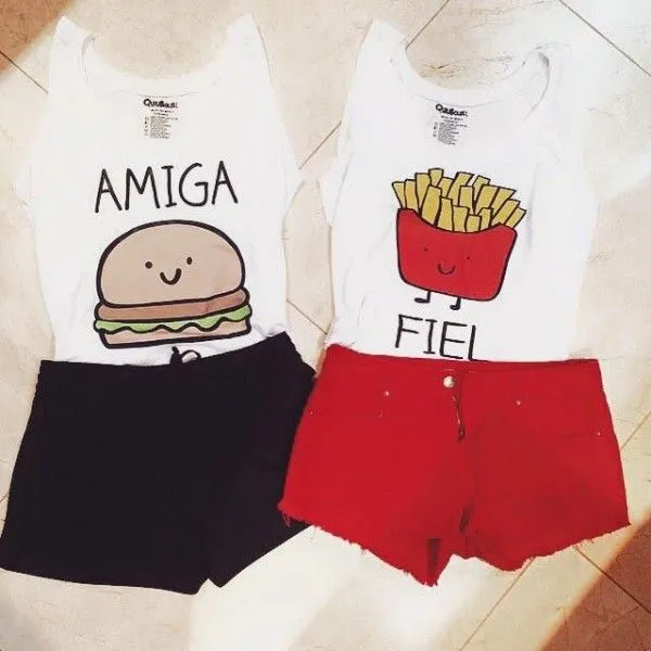 20 Prendas que tú y tu mejor amiga deberían empezar a usar 20 Prendas que tú y tu mejor amiga deberían empezar a usar