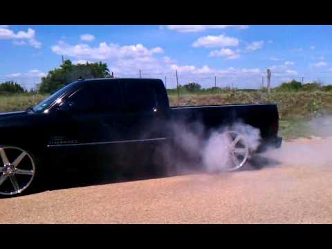 2010 silverado burnout on 26s - YouTube