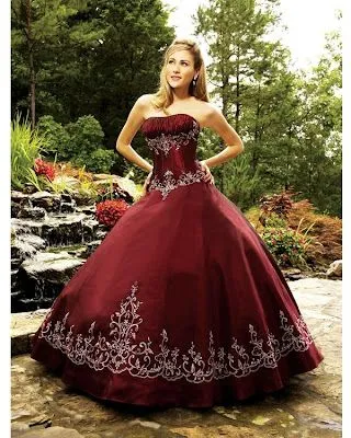 Vestido de 15 años – Color Marron/Bordo | Vestidos de 15 años 2012 Vestido de 15 años – Color Marron/Bordo | Vestidos de 15 años 2012