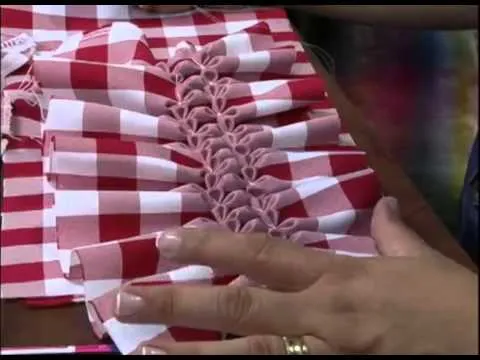 20120112 PANO DE COPA COM BORDADO E CAPITONE 2 - YouTube 20120112 PANO DE COPA COM BORDADO E CAPITONE 2 - YouTube
